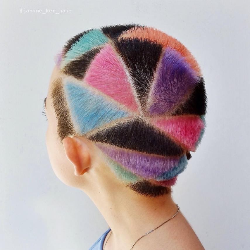 Janine Ker transforma cabelos curtinhos em verdadeiras obras de arte