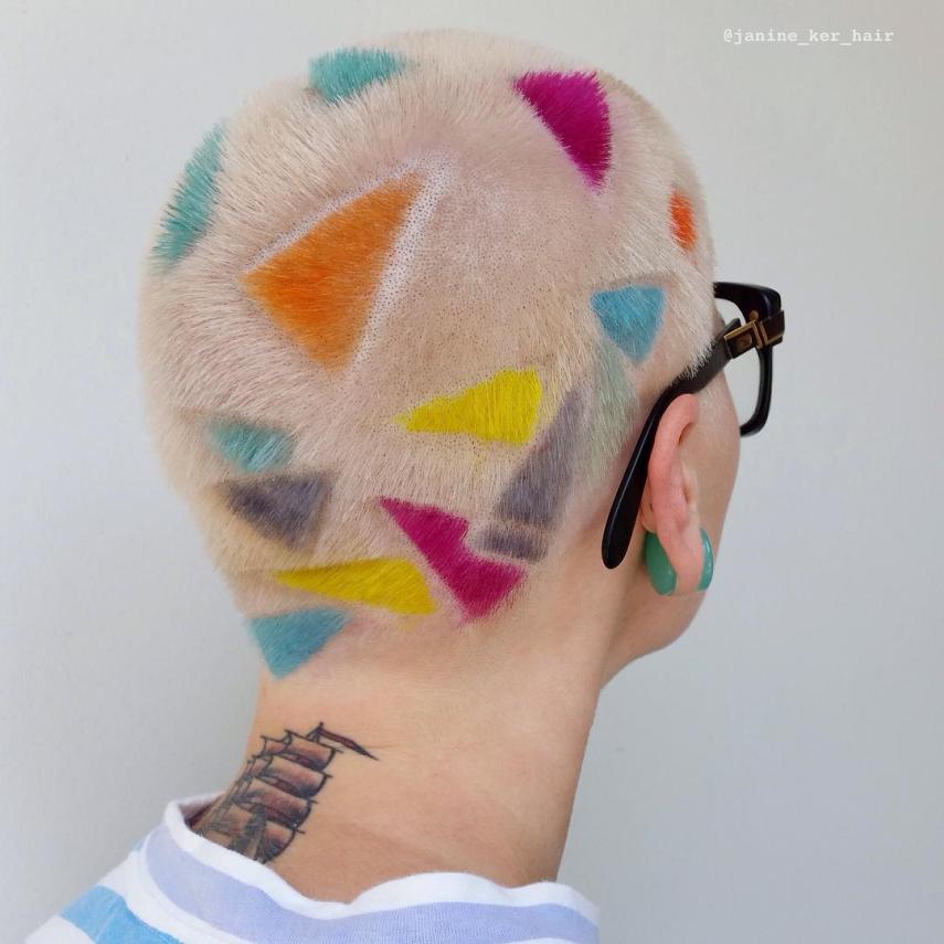 Janine Ker transforma cabelos curtinhos em verdadeiras obras de arte