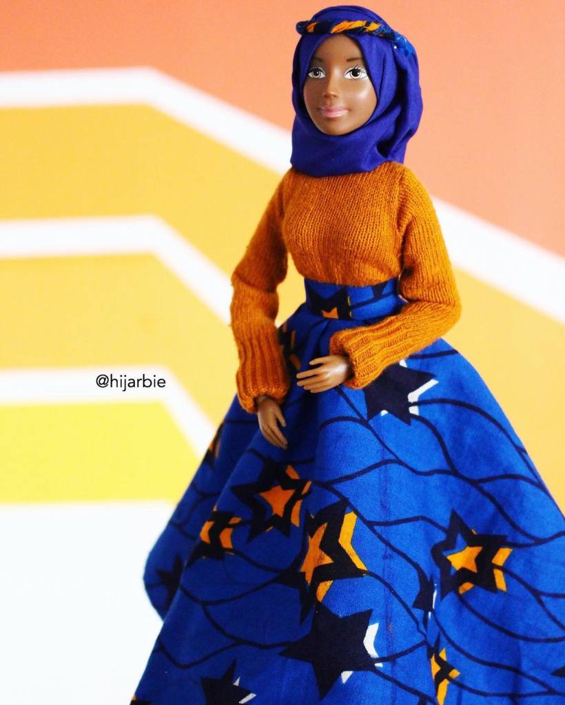 Artista se inspira em muçulmanas e transforma Barbies em bonecas incríveis e estilosas