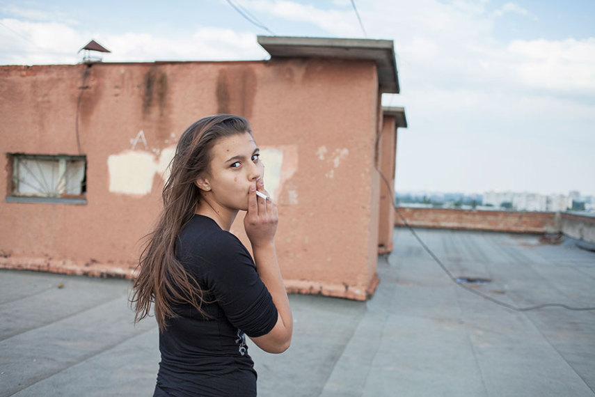 A fotógrafa Julia Autiz ouviu sobre o local e foi até lá para investigar como tudo funciona por lá. 