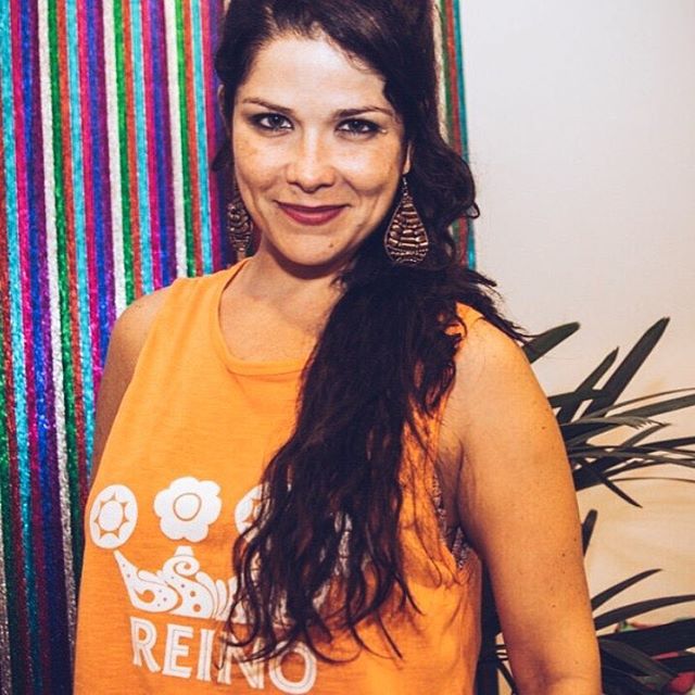 “Essa corrida para ser perfeita é desgastante. Toda mulher tem celulite e, se não tem, ainda terá. E isso não faz a gente ser menos mulher”, declarou a atriz Samara Felippo
