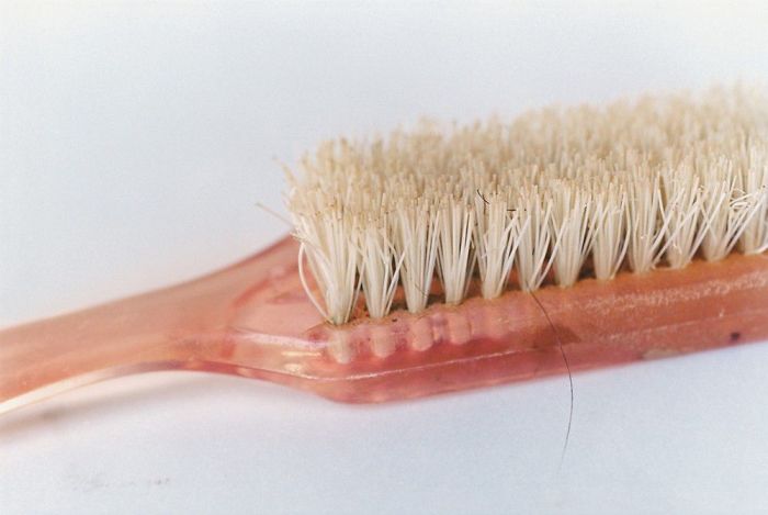 Com mais de 300 itens, armário de Frida Kahlo é tornado público