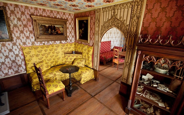 Castelo de Lichtenstein retrata história, arte e arquitetura medievais