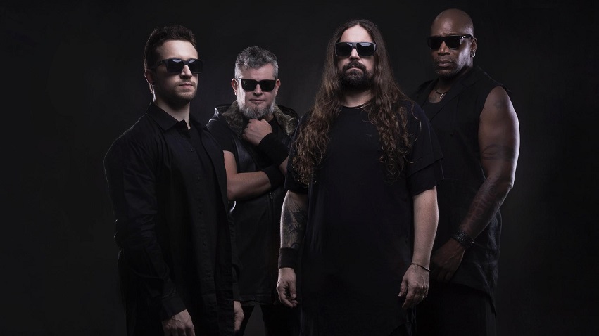 (Palco Sunset) - A maior banda de metal nacional é 'véia' de guerra no Rock In Rio, já tocaram inúmeras vezes. Agora apresentam o novo álbum 'Machine Messiah'.