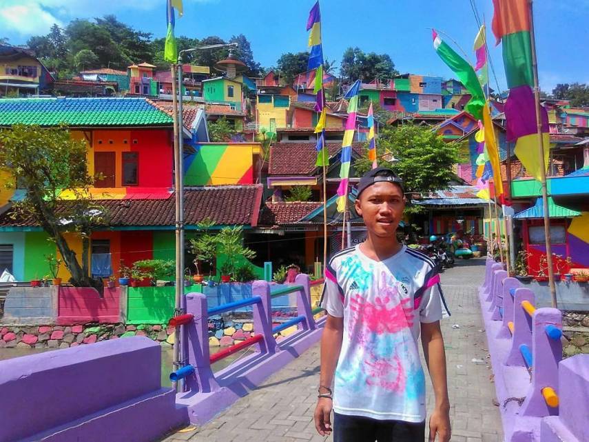Kampung Pelangi, na Indonésia, é uma das vilas mais coloridas e charmosas do mundo