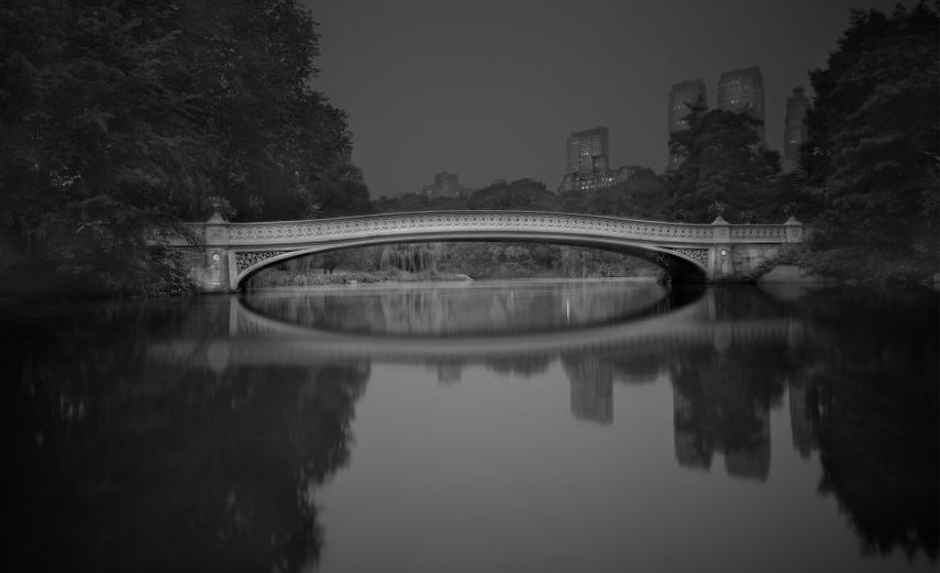 O fotógrafo Michael Massaia aproveitou noites e noites de insônia para capturar a essência do parque de Nova York, nos Estados Unidos, quando não havia ninguém nele