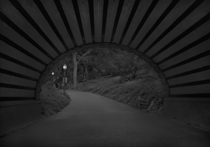 O fotógrafo Michael Massaia aproveitou noites e noites de insônia para capturar a essência do parque de Nova York, nos Estados Unidos, quando não havia ninguém nele