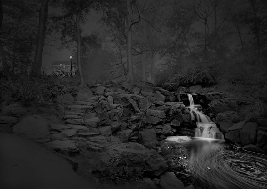 O fotógrafo Michael Massaia aproveitou noites e noites de insônia para capturar a essência do parque de Nova York, nos Estados Unidos, quando não havia ninguém nele