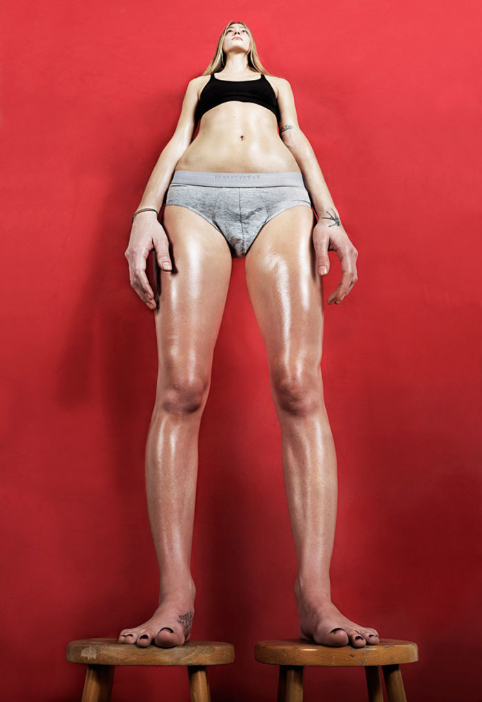 Roger Weiss lançou a série Human Dilatations, que reúne 250 fotos que mostram como o corpo feminino é fragmentado e se remonta a todo instante