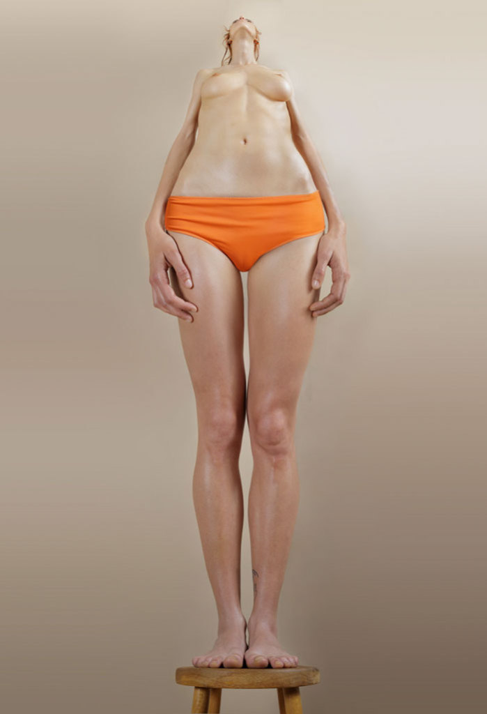 Roger Weiss lançou a série Human Dilatations, que reúne 250 fotos que mostram como o corpo feminino é fragmentado e se remonta a todo instante