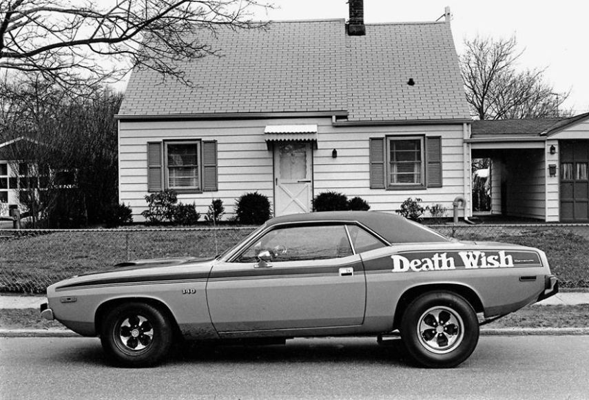 Antes de Joseph Szabo ser um fotógrafo renomado mundialmente, ele foi um professor de Ensino Médio na Malverne High School em Long Island, nos Estados Unidos e tirou mutias fotos dos jovens com quem conviveu