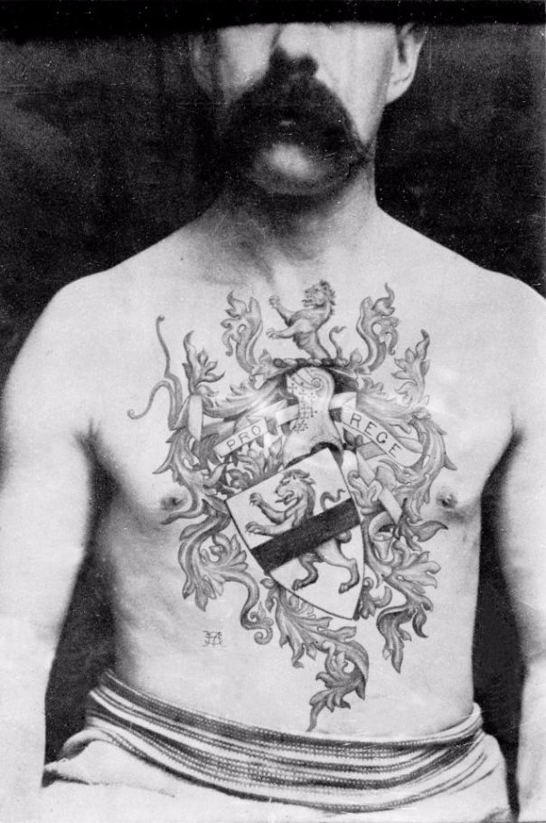 Conheça o trabalho do primeiro artista profissional de tatuagem do Reino Unido