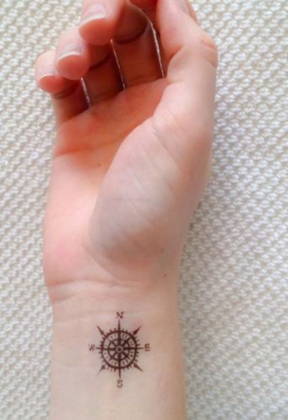 Inspire-se com desenhos únicos e lindos que celebram o prazer de viajar - só ou acompanhado