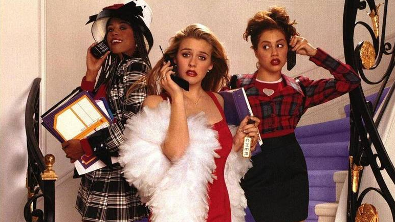 Outro clássico dos anos 90, que divertiu muita gente! Na história, a jovem Cher (Alicia Silverstone) passa seu tempo em conversas fúteis e fazendo compras com amigas.As coisas mudam com a chegada do enteado de seu pai, Josh (Paul Rudd). 