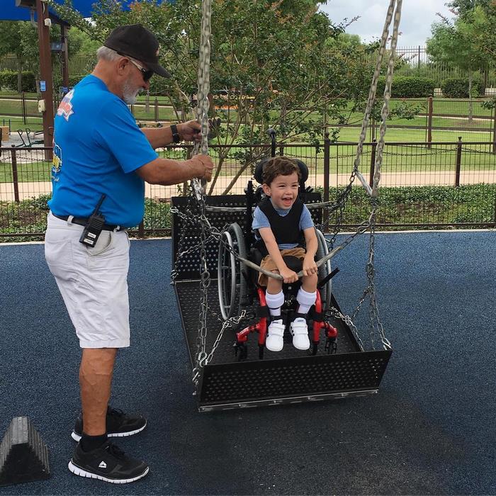 Foi inaugurado em San Antonio, Texas, nos Estados Unidos, um parque 100% adaptado e pensando para pessoas com necessidades especiais. O local se chama Morgan's Inspiration Island e é um parque aquático para que crianças e adultos possam se divertir!