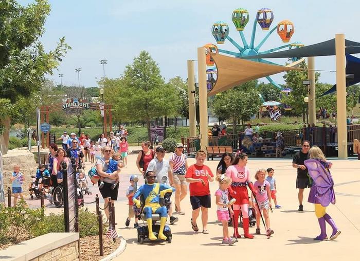Foi inaugurado em San Antonio, Texas, nos Estados Unidos, um parque 100% adaptado e pensando para pessoas com necessidades especiais. O local se chama Morgan's Inspiration Island e é um parque aquático para que crianças e adultos possam se divertir!
