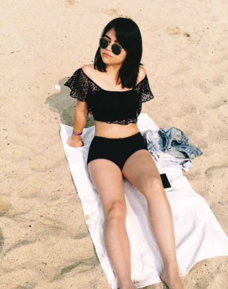 A mexicana Sofia Solares é sósia da cantora Selena Gomez, mas que também é um pouquinho parecida com Maisa Silva