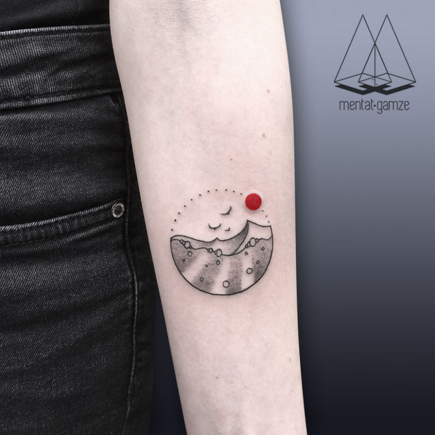 Artista cria tattoos incríveis com marca registrada: o círculo vermelho