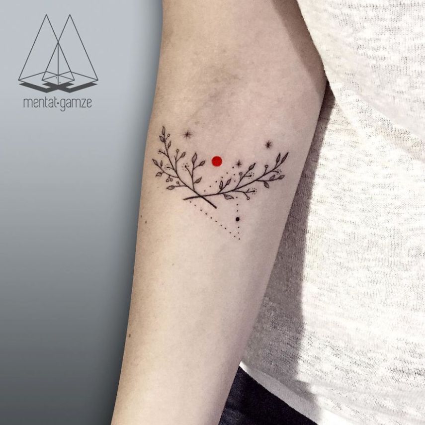 Artista cria tattoos incríveis com marca registrada: o círculo vermelho