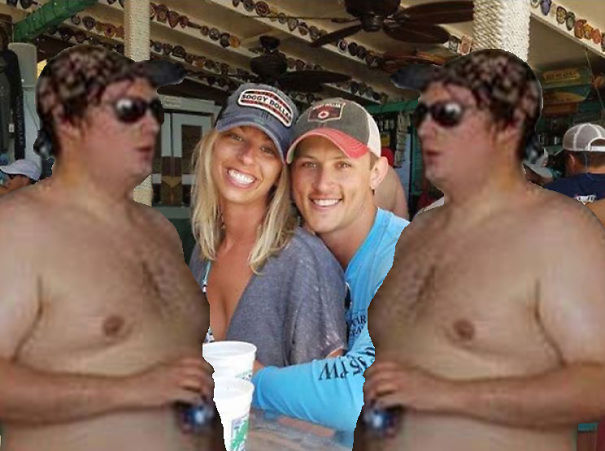 Casal pede Photoshop de homem sem camisa e vira meme