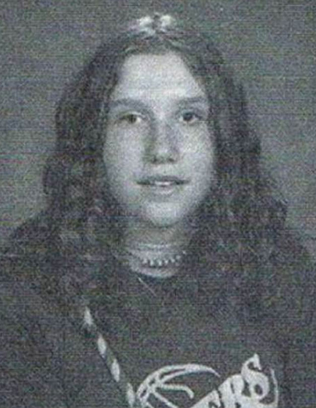 Cantora na época da escola. 