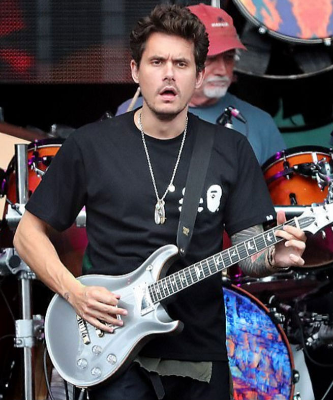 Cantor aos 39 anos.