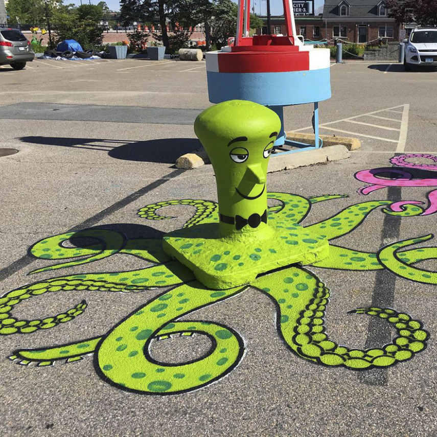  artista norte-americano Tom Bob tem deixado as ruas de Nova York muito mais coloridas e divertidas 