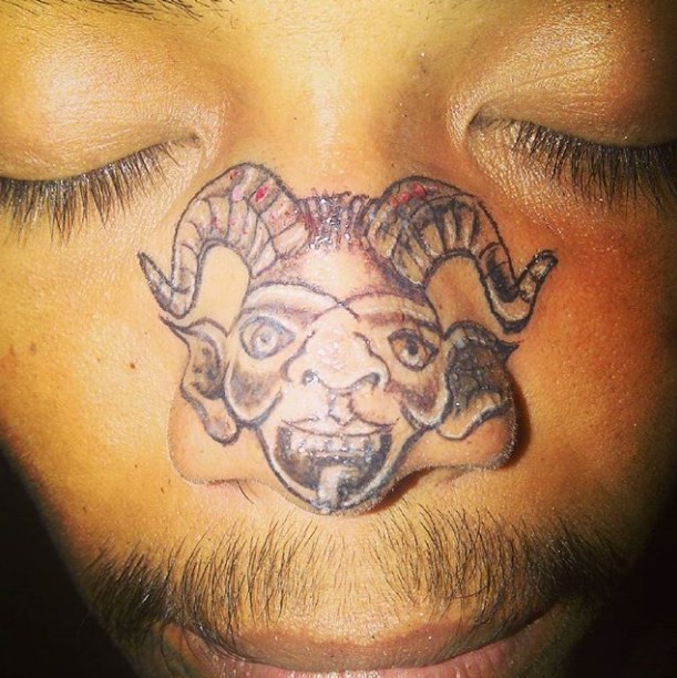 Tatuagem no nariz ganha força como nova tendência no Instagram