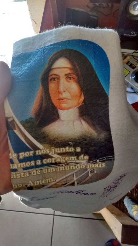 Qualquer semelhança dessa freira com o Michel Temer é mera coincidência.