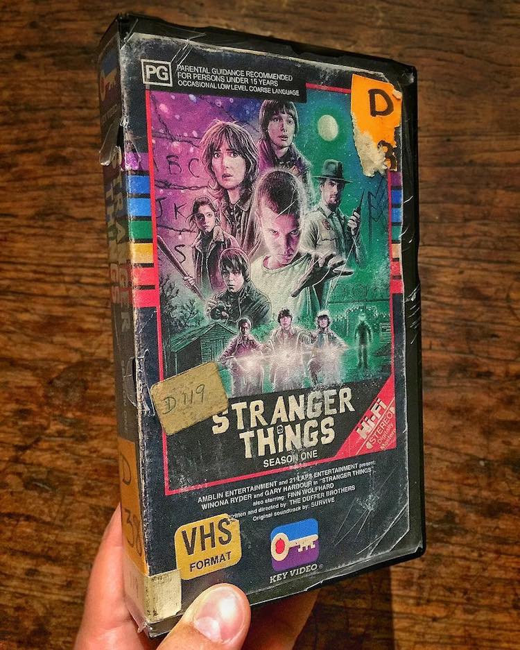 Artista imagina programas de TV e filmes de hoje como fitas VHS