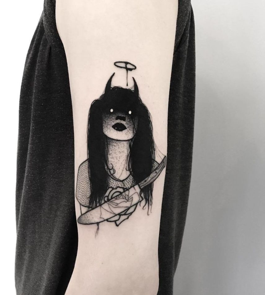 SEWP é um artista de Toronto, no Canadá, que cria tatuagens incríveis. Seus desenhos mais famosos são de mulheres sem rosto, com um quê de erotismo e um tanto assustadoras