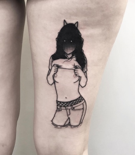 SEWP é um artista de Toronto, no Canadá, que cria tatuagens incríveis. Seus desenhos mais famosos são de mulheres sem rosto, com um quê de erotismo e um tanto assustadoras