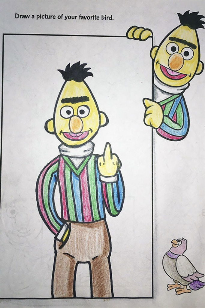 O que acontece quando adultos decidem colorir livros destinados para os pequenos? O resultado não poderia ser mais criativo e engraçado