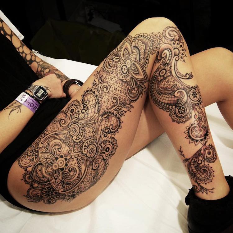 Casal italiano faz sucesso no Instagram com tattoos charmosas e sensuais