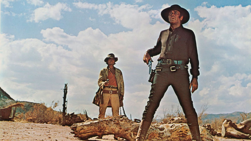 Obra-prima dirigida por Sergio Leone, com Henry Fonda, Charles Bronson e Claudia Cardinale. Divisor de águas no gênero western, o filme trouxe inovações no roteiro e na fotografia.