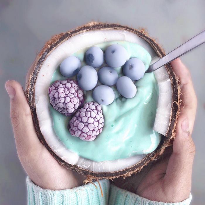 Jose é um adolescente de 16 anos que faz sucesso no Instagram ao postar comidas coloridas, apetitosas e veganas!