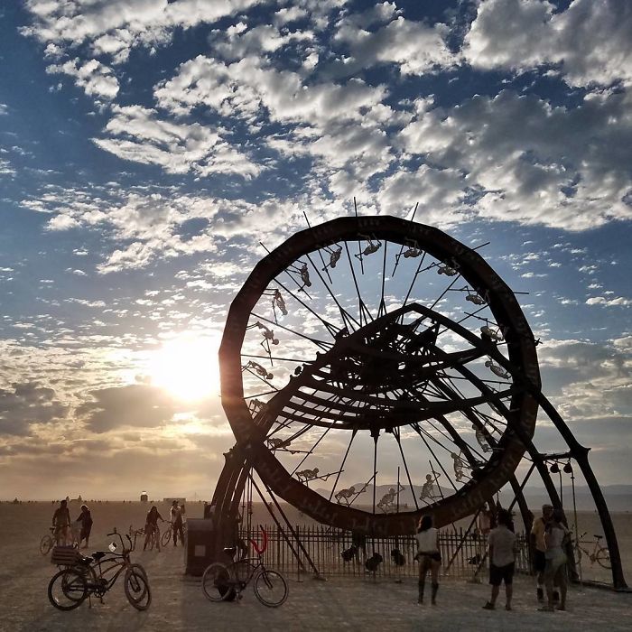 O festival Burning Man de 2017 começou no dia 27 de agosto e vai até o dia 4 de setembro e vai reunir 70 mil pessoas no deserto