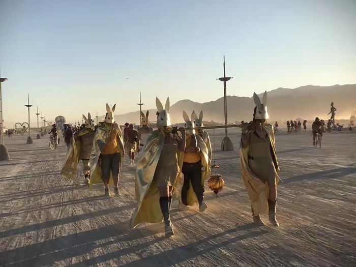 O festival Burning Man de 2017 começou no dia 27 de agosto e vai até o dia 4 de setembro e vai reunir 70 mil pessoas no deserto