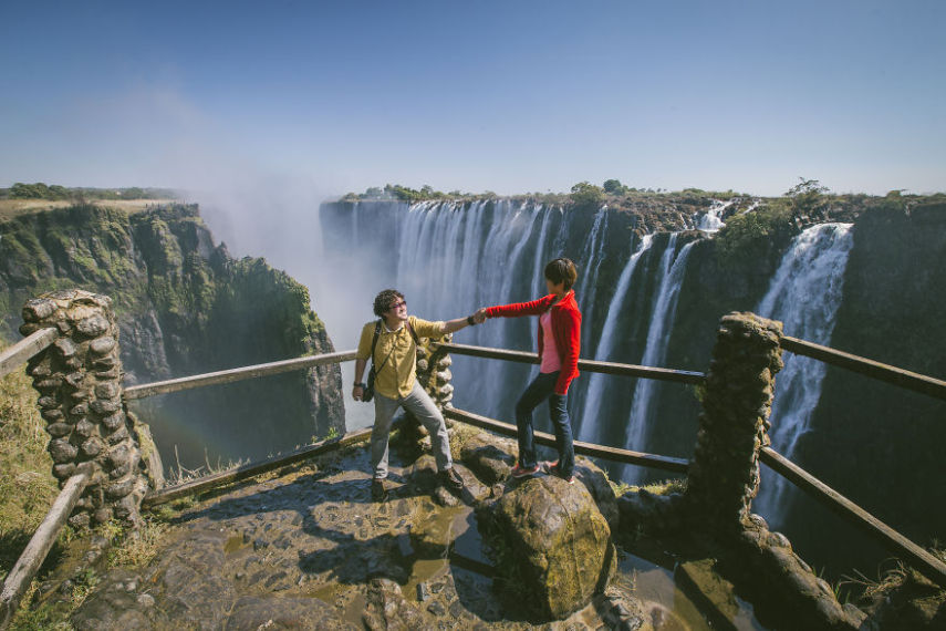 Khaichuin Sim e sua mulher Zhu decidiram se casar há três anos. Porém, antes de subirem ao altar, eles decidiram que gostariam de viajar o mundo e fazer o ensaio pré-casamento