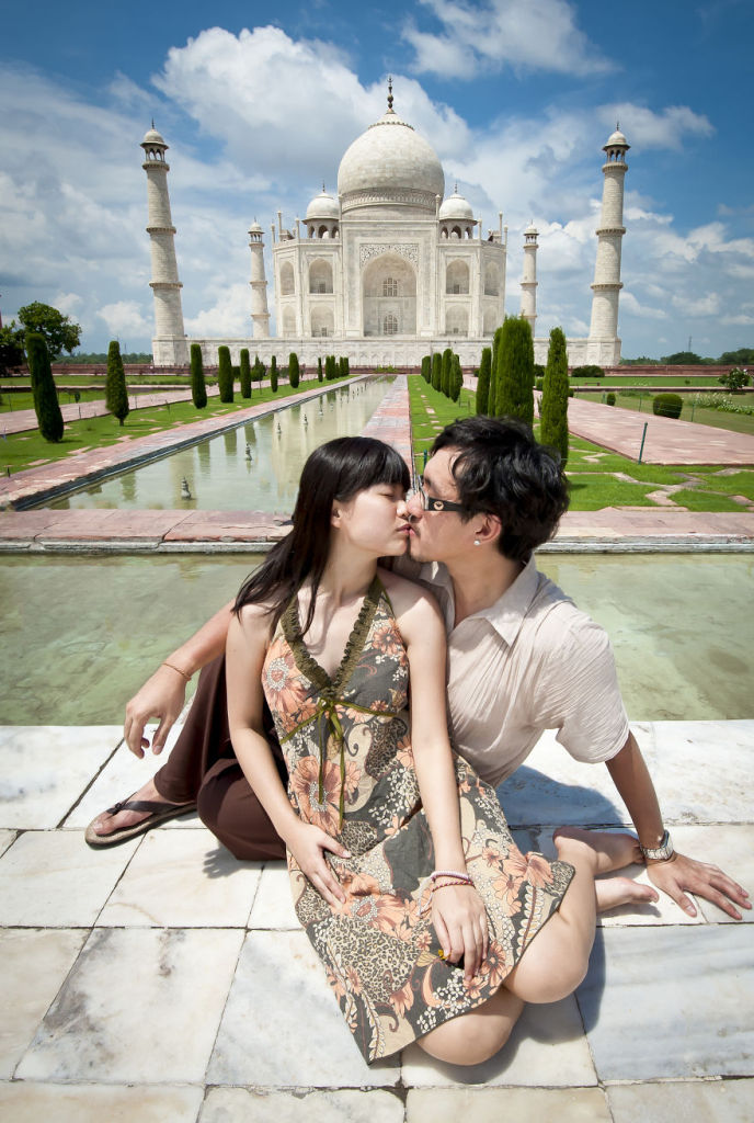 Khaichuin Sim e sua mulher Zhu decidiram se casar há três anos. Porém, antes de subirem ao altar, eles decidiram que gostariam de viajar o mundo e fazer o ensaio pré-casamento