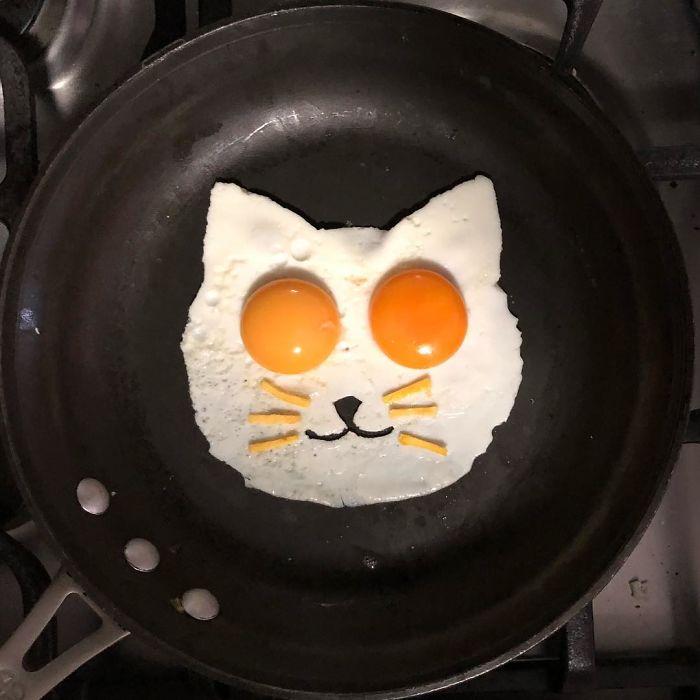 Arte em ovos fritos
