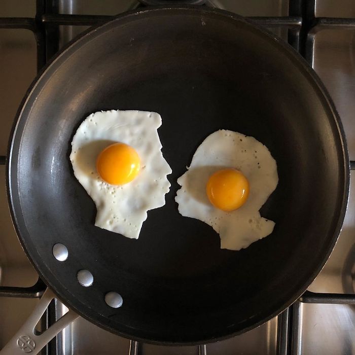 Arte em ovos fritos