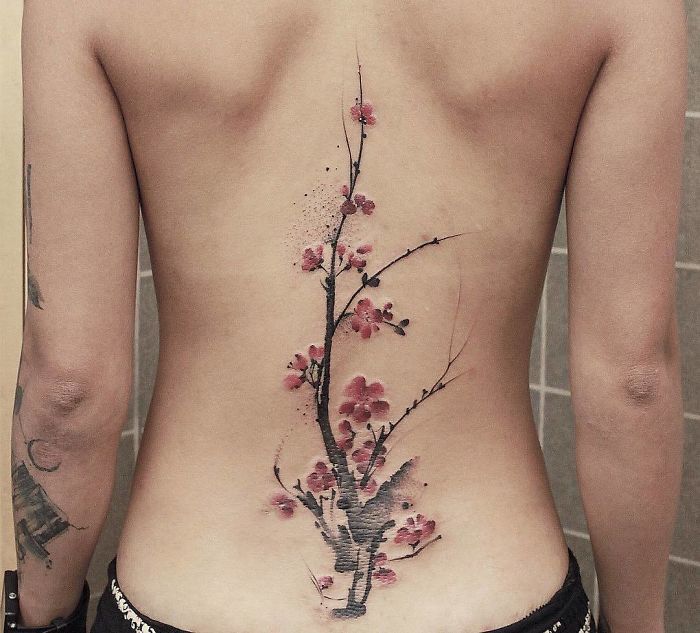 Ele é um artista chinês cujas belas obras conquistaram o coração de mais de 200 mil pessoas no Instagram. Siga @chenjie.newtattoo