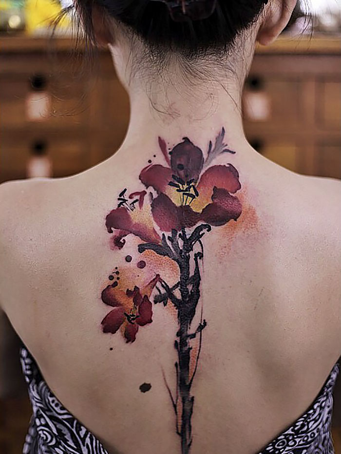 Ele é um artista chinês cujas belas obras conquistaram o coração de mais de 200 mil pessoas no Instagram. Siga @chenjie.newtattoo