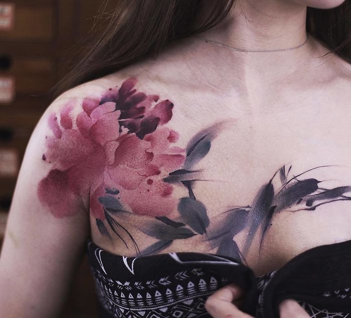 Ele é um artista chinês cujas belas obras conquistaram o coração de mais de 200 mil pessoas no Instagram. Siga @chenjie.newtattoo