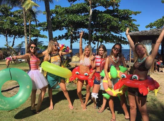 Looks simples e descolados para o Carnaval