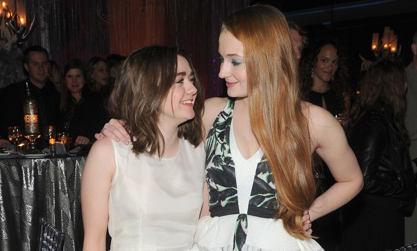 Maisie Williams e Sophie Turner