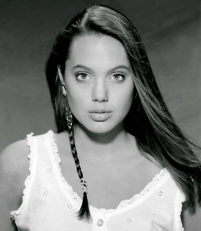 Angelina jolie
