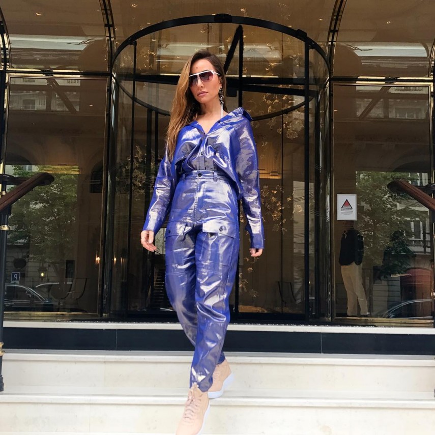 Sabrina é estilosa e gosta de ousar na hora de escolher um look. Seja para o Baile da Vogue ou para apresentar o seu programa, ela adora causar!
