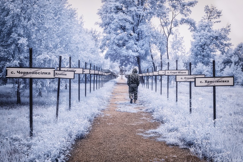 O fotógrafo Vladimir Migutin usou filtro infravermelho para fotografar Chernobyl